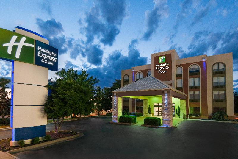 فندق Holiday Inn Express  & Suites Bentonville