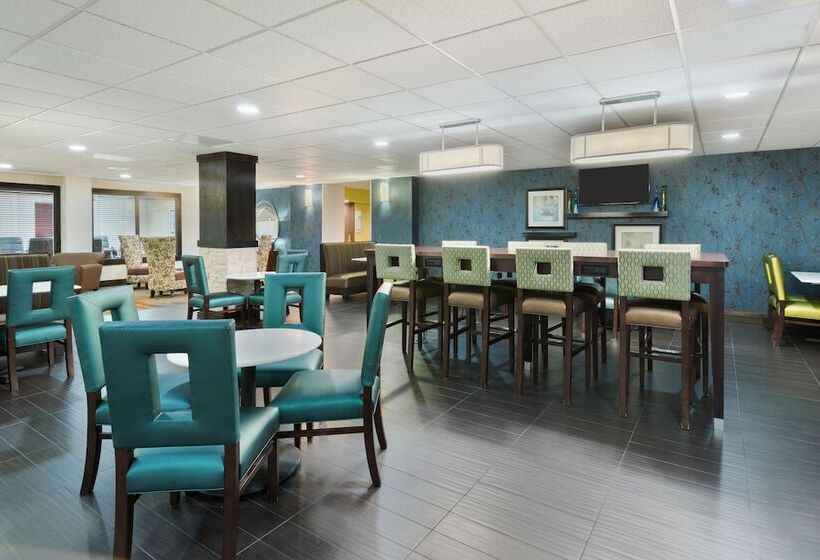 Holiday Inn Express Hotel & Suites Bentonville, An Ihg