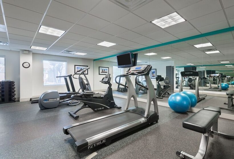 Holiday Inn Express Hotel & Suites Bentonville, An Ihg