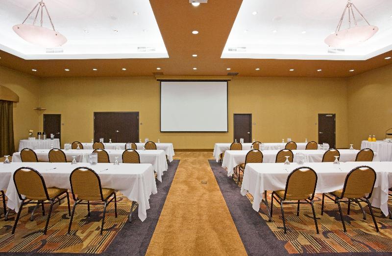 Holiday Inn Express Hotel & Suites Sioux Falls Brandon, An Ihg