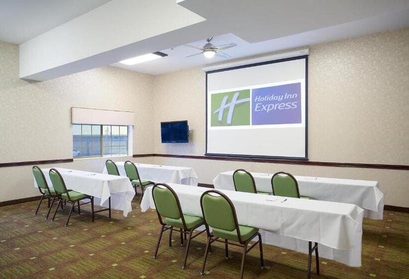 בית מלון כפרי Holiday Inn Express Layton   I 15, An Ihg