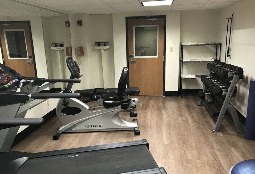 בית מלון כפרי Holiday Inn Express London I 70, An Ihg