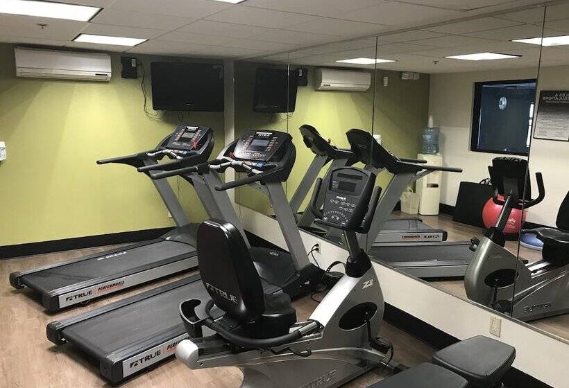 בית מלון כפרי Holiday Inn Express London I 70, An Ihg