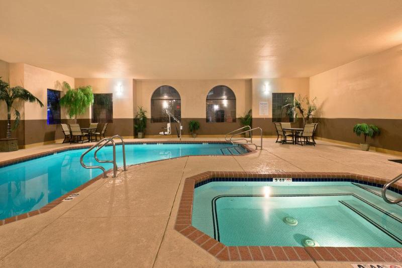 هتل Holiday Inn Express Show Low, An Ihg