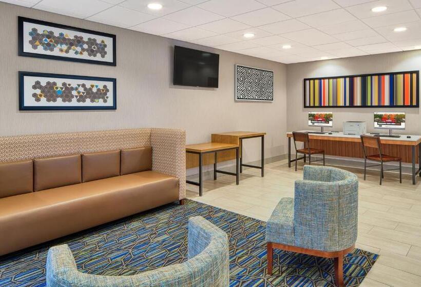ホテル Holiday Inn Express Statesboro, An Ihg