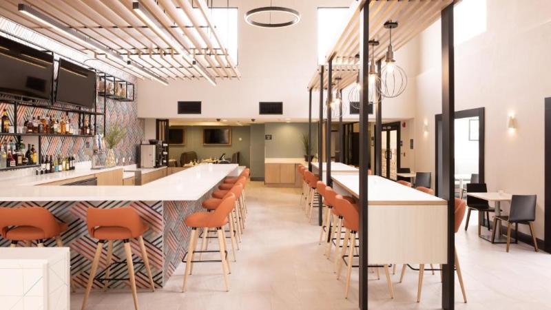 Отель Holiday Inn Santa Ana Orange County Airport, An Ihg