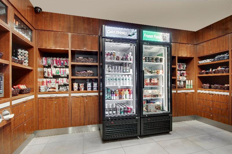 Отель Holiday Inn Westbury Long Island, An Ihg