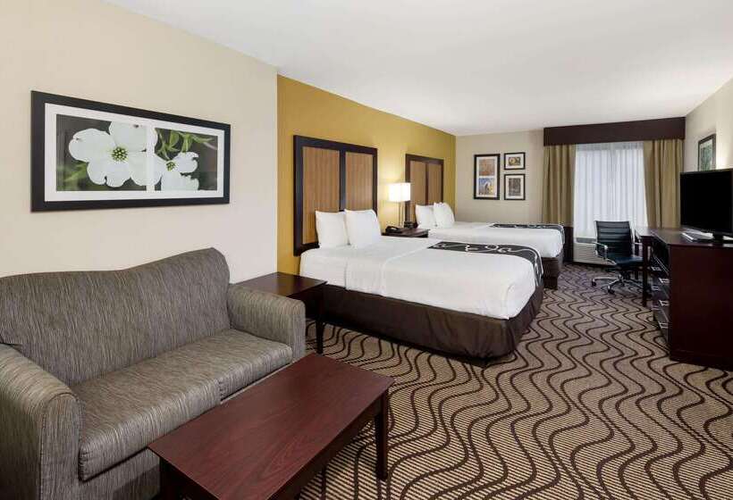 בית מלון כפרי La Quinta By Wyndham Lagrange / I 85