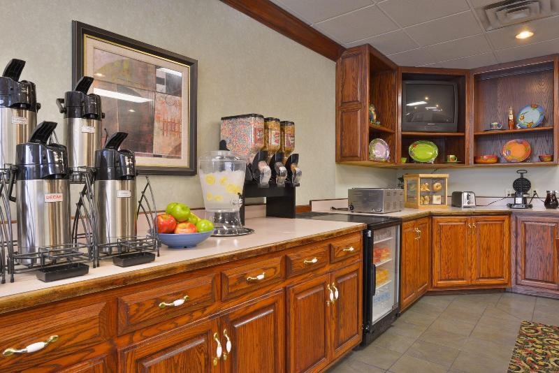 فندق Days Inn By Wyndham Pittsburg Ks