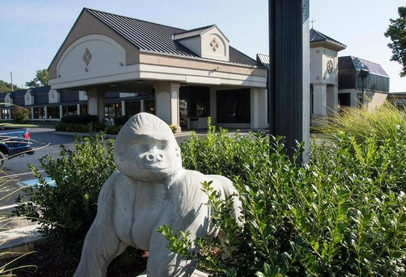 فندق Days Inn By Wyndham Pittsburg Ks