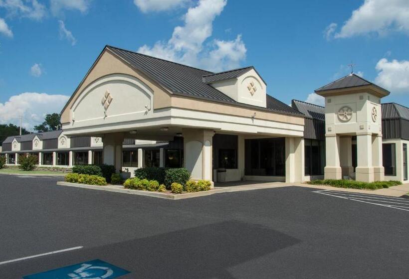 Отель Days Inn By Wyndham Pittsburg Ks