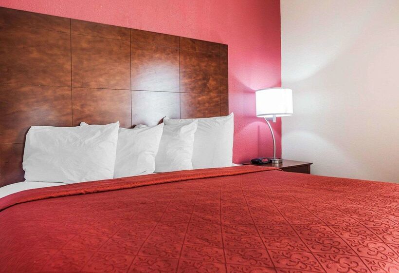 فندق Quality Inn & Suites Altoona   Des Moines