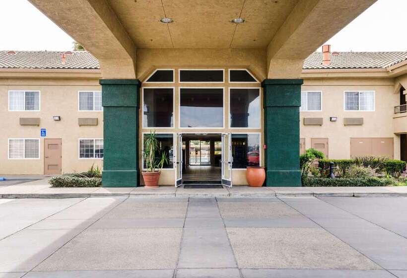 Hotel Quality Inn And Suites Lathrop