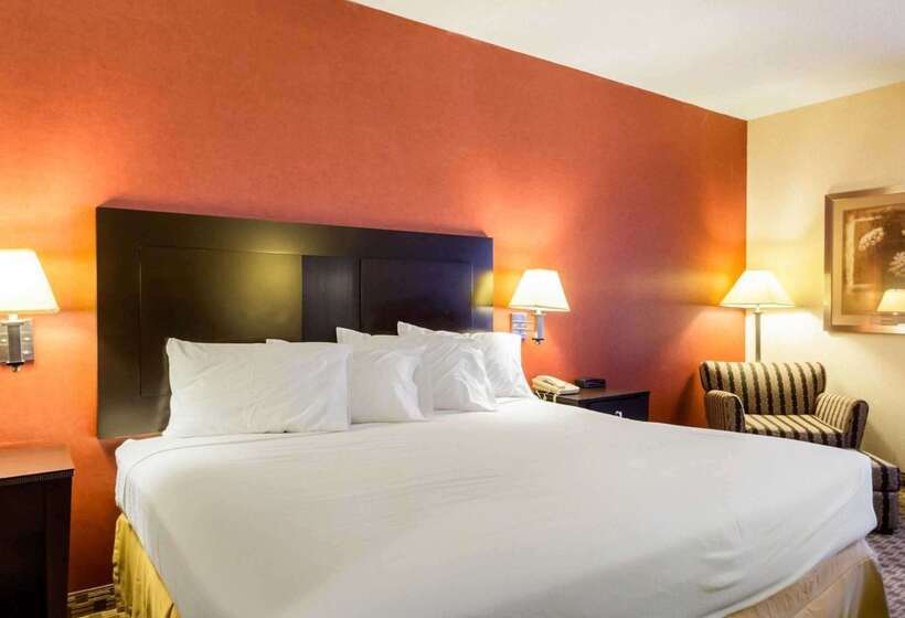호텔 Quality Inn & Suites Oakwood Village   Cleveland South