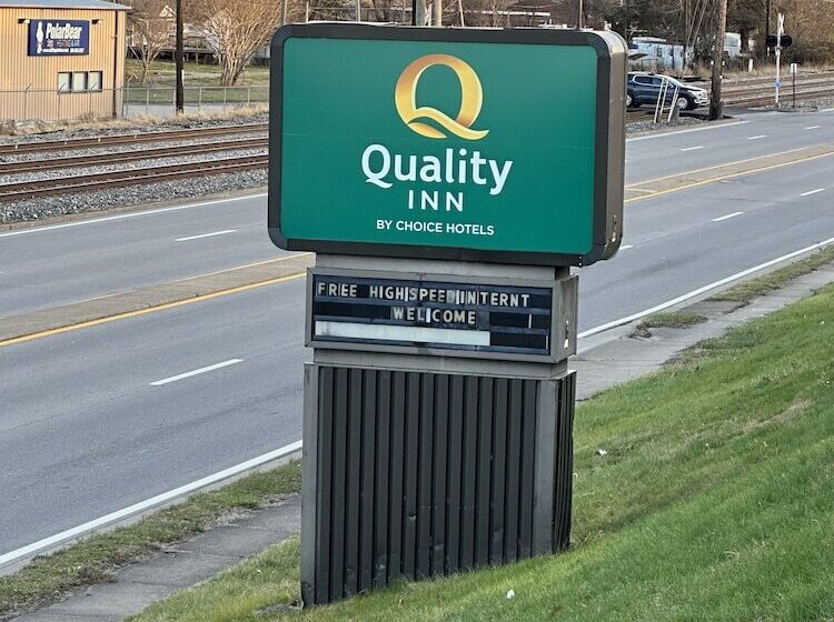 هتل Quality Inn