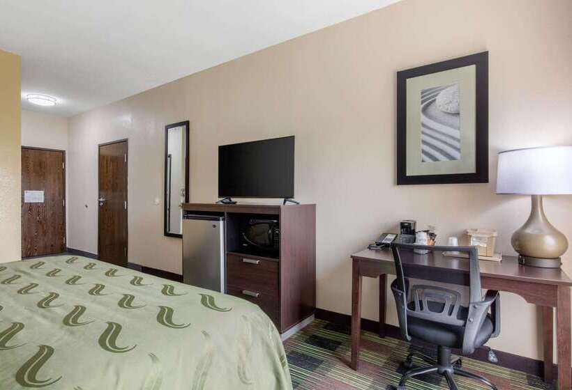 בית מלון כפרי Quality Inn