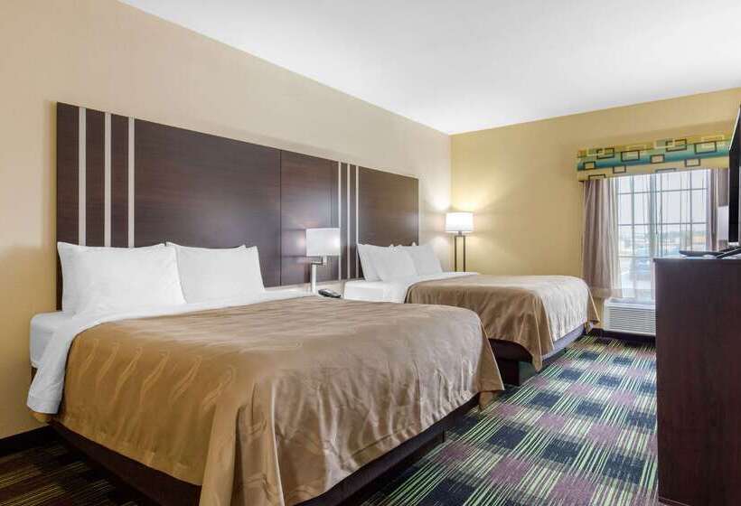 בית מלון כפרי Quality Inn