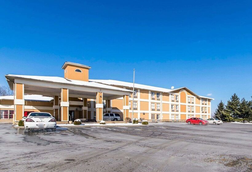 בית מלון כפרי Quality Inn