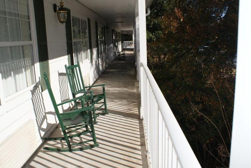 בית מלון כפרי Quality Inn Fayetteville Near Historic Downtown Square