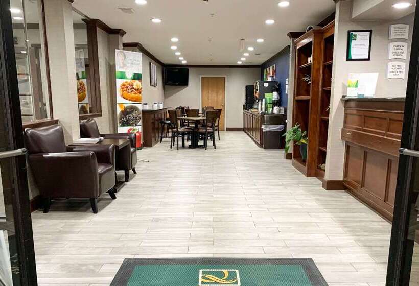 هتل Quality Inn