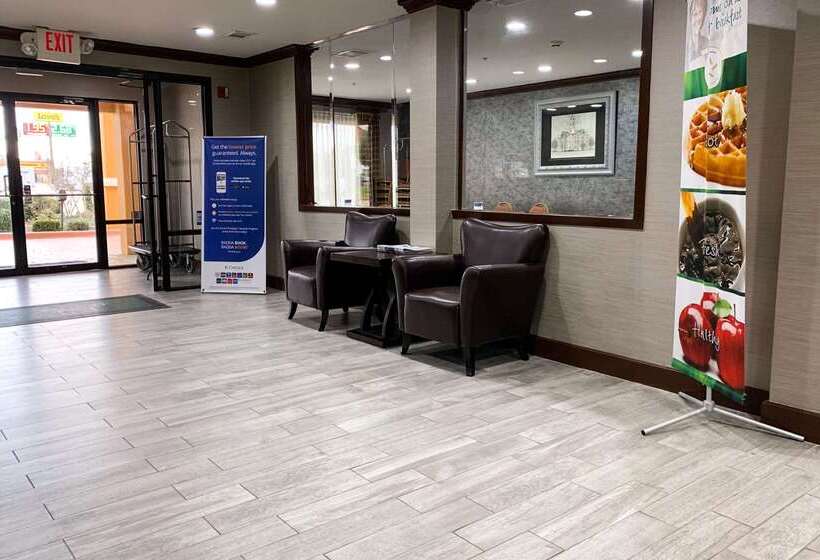 هتل Quality Inn