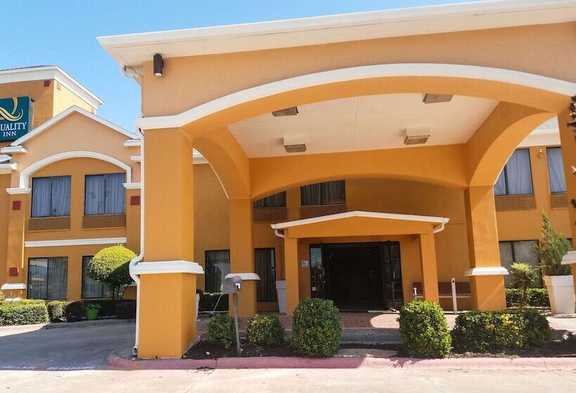هتل Quality Inn