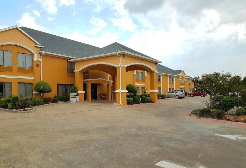 هتل Quality Inn