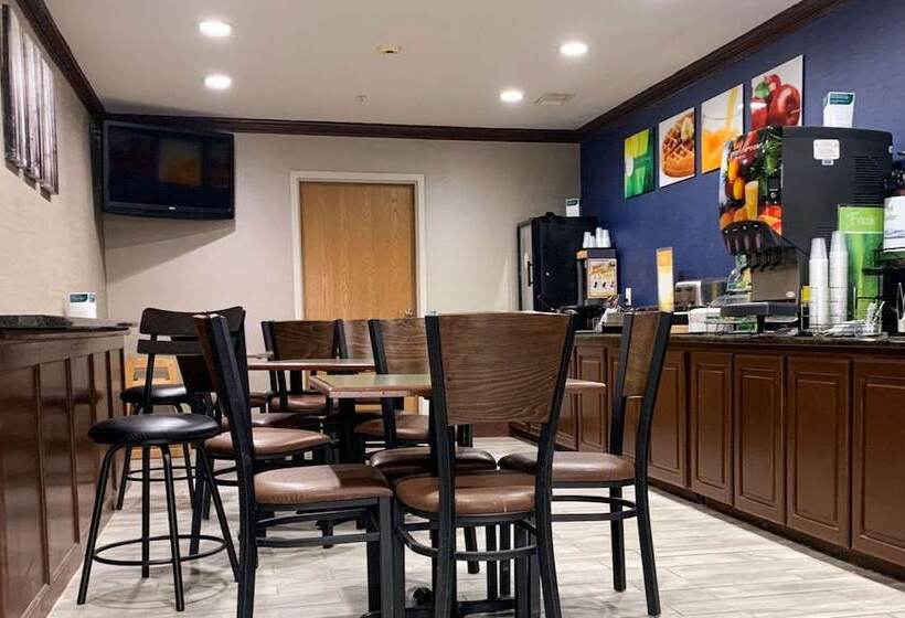 هتل Quality Inn