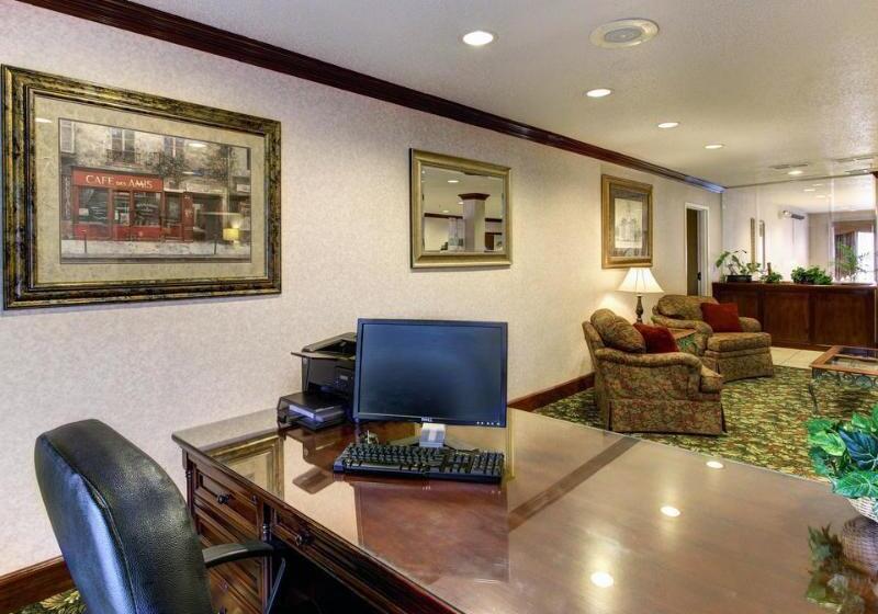 هتل Quality Inn