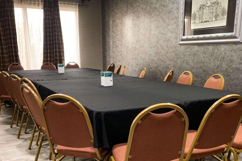 هتل Quality Inn