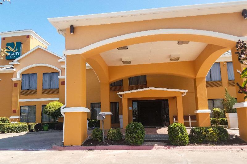 هتل Quality Inn