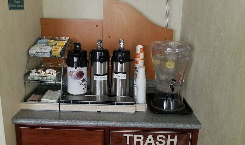هتل Quality Inn Horseheads