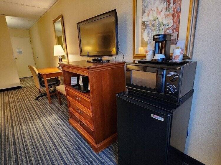 هتل Quality Inn Horseheads
