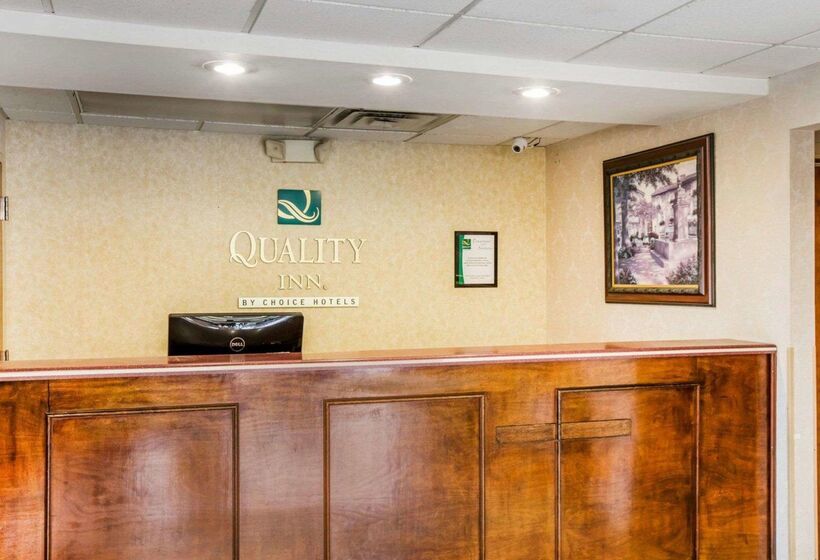 هتل Quality Inn Near Six Flags Douglasville