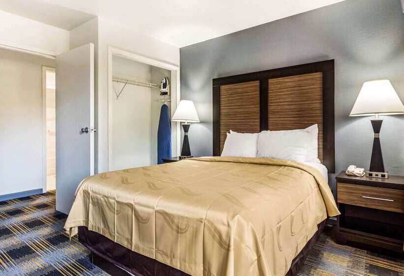هتل Quality Inn Near Six Flags Douglasville