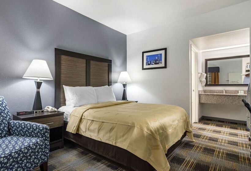 هتل Quality Inn Near Six Flags Douglasville