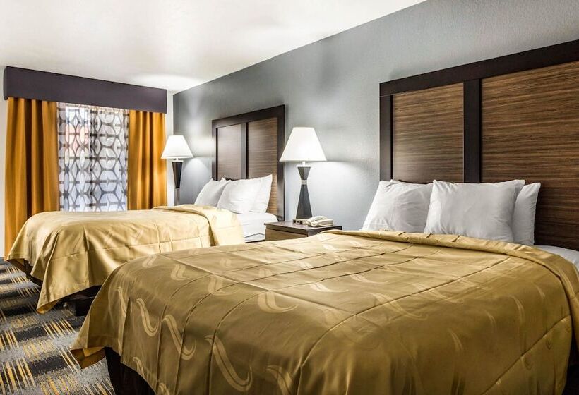 هتل Quality Inn Near Six Flags Douglasville