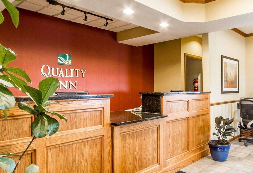 Отель Quality Inn