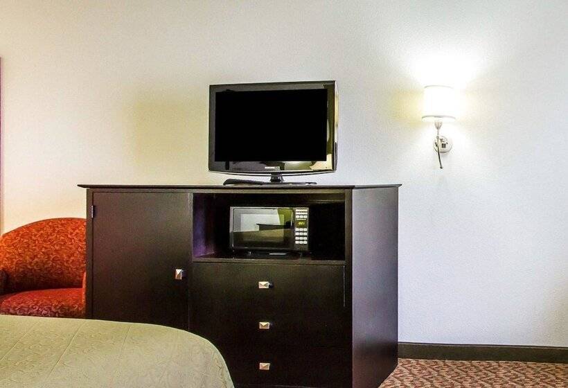 Отель Quality Inn