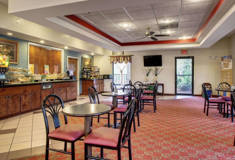 هتل Quality Inn & Suites