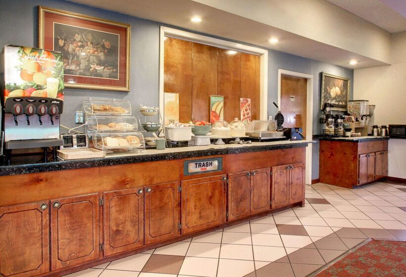 هتل Quality Inn & Suites
