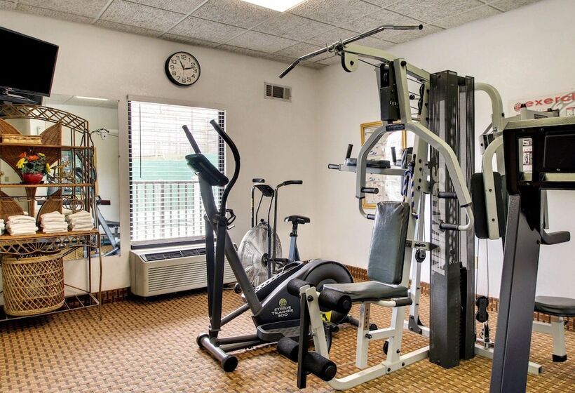 هتل Quality Inn & Suites