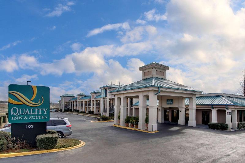 هتل Quality Inn & Suites