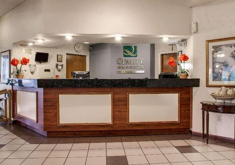 هتل Quality Inn & Suites