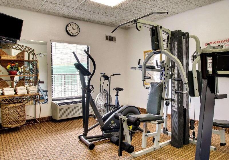 هتل Quality Inn & Suites
