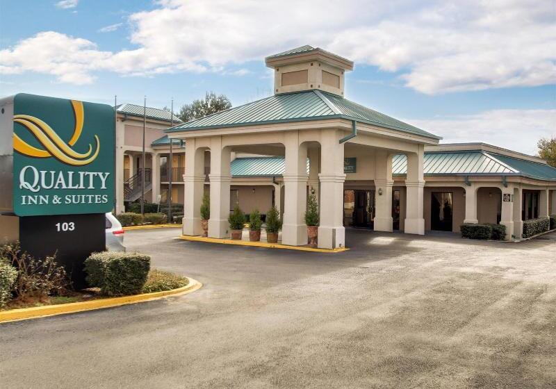 هتل Quality Inn & Suites