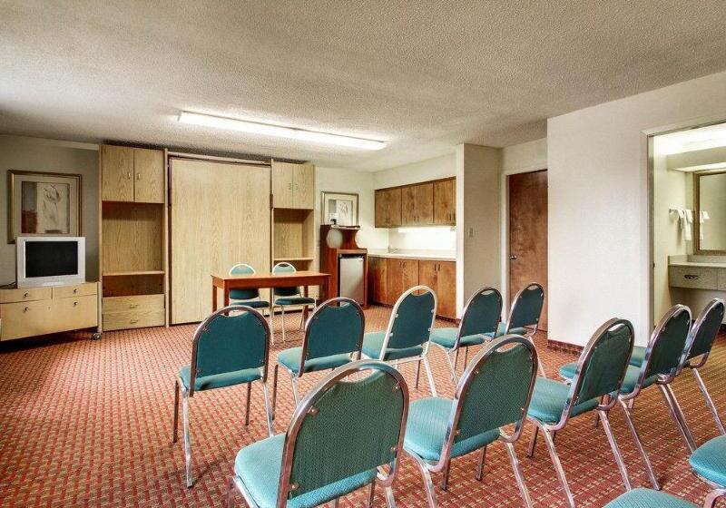 هتل Quality Inn & Suites
