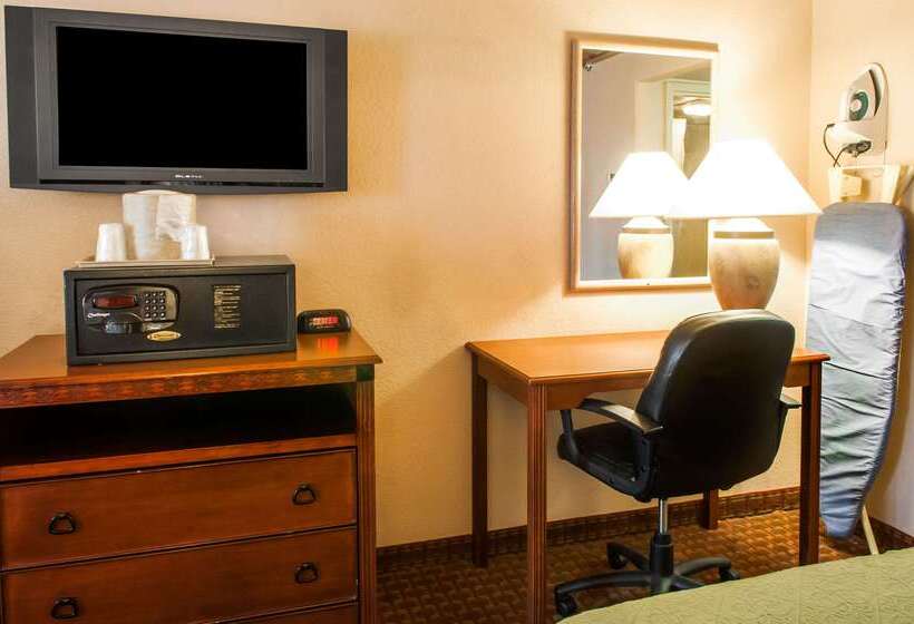 هتل Quality Inn & Suites Las Cruces  University Area