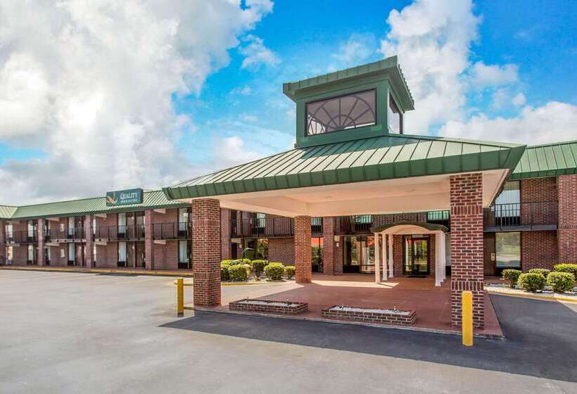 هتل Quality Inn & Suites