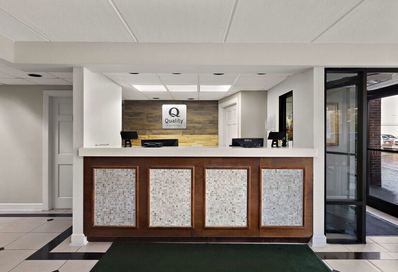 هتل Quality Inn & Suites